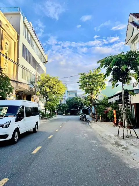 1010 Chính Chủ Cần Bán Toà Căn Hộ 6 Tầng Đường Man Thiện - 12 Phòng - Giá Đầu Tư