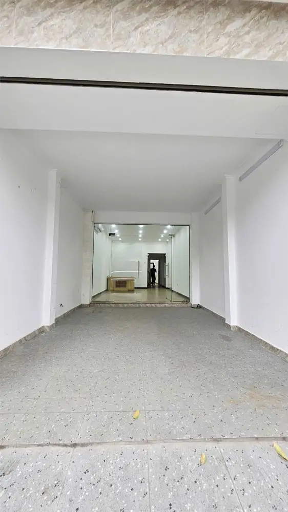 Cho Thuê Nhà Ngõ 110 Trung Kính, 92M2, Xd 5 Tầng Đẹp, 9Pn, Oto Đỗ Cửa, Tiện Kd