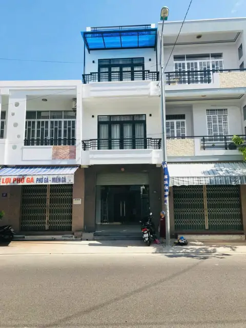 Bán Nhà 3 Tầng Trung Tâm Tp Nha Trang – Mặt Tiền Đẹp – Full Nội Thất
