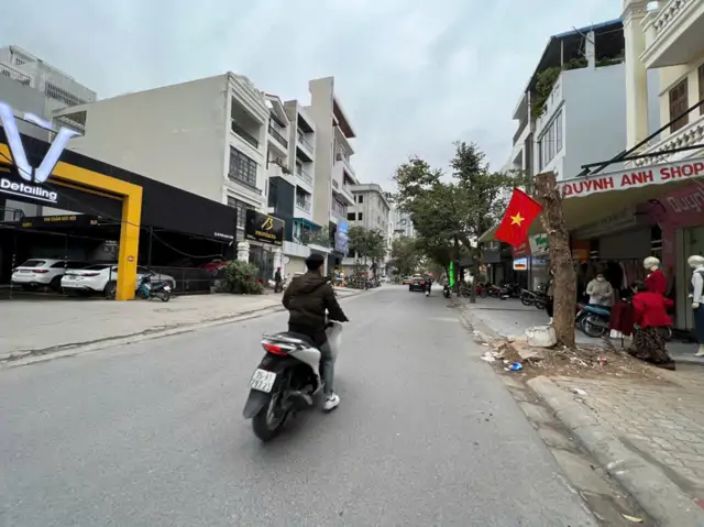Cần Bán Lô Đất Mặt Đường Nguyễn Tất Tố - Diện Tích 100M2 Ngang 5M - Đường Kinh Doanh Buôn Bán Sầm