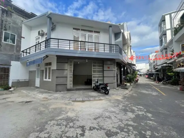 Hạ Giá Bán Nhanh 5Tỷ350 Triệu.v Dt Đất: 42M² (Ngang 4M) Dt Sàn Sử D