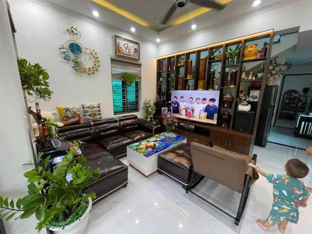 Nhà Độc Lập 2 Tầng – Căn Góc 2 Mặt Thoáng – Hải Thành 260M², Ngõ 3M, Ô Tô Đỗ Cửa – Giá Chỉ 2,4Xx