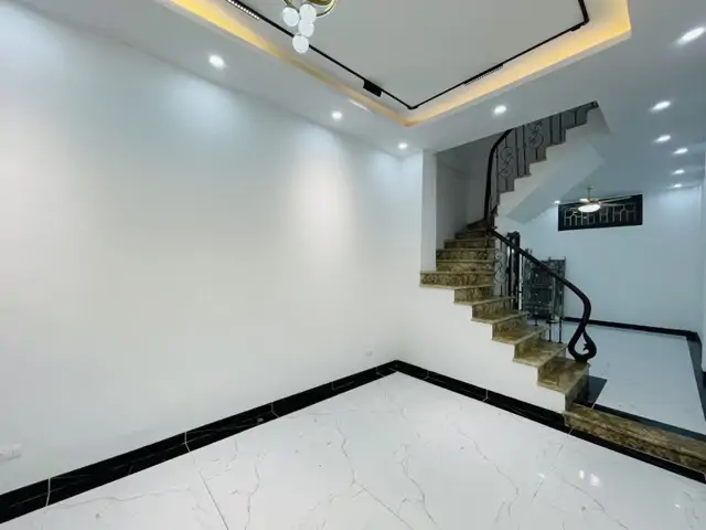 Bán Nhà Nguyễn Chí Thanh_mặt Ngõ Ô Tô Tránh_kinh Doanh Ngày Đêm_40m2_giá Chào 28 Tỷ