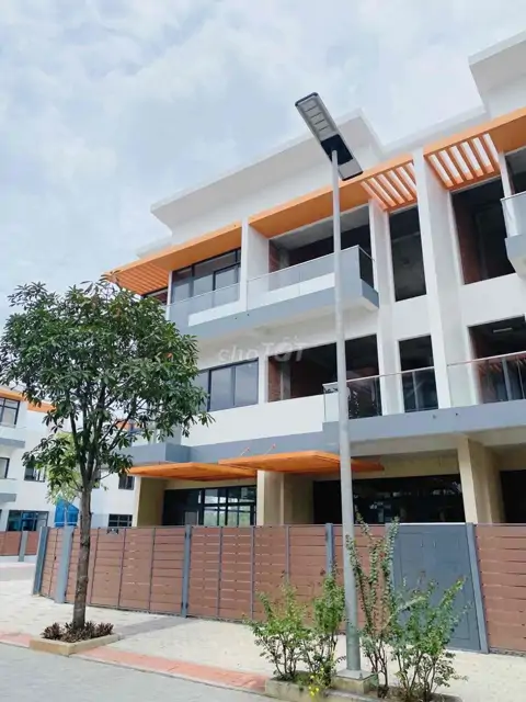 Nhà Phố 80M2 - Mặt Tiền Dt826 - Nhỉnh 4 Tỷ - 20 Đến Phút Phú Mỹ Hưng - 1 Trệt 2 Lầu