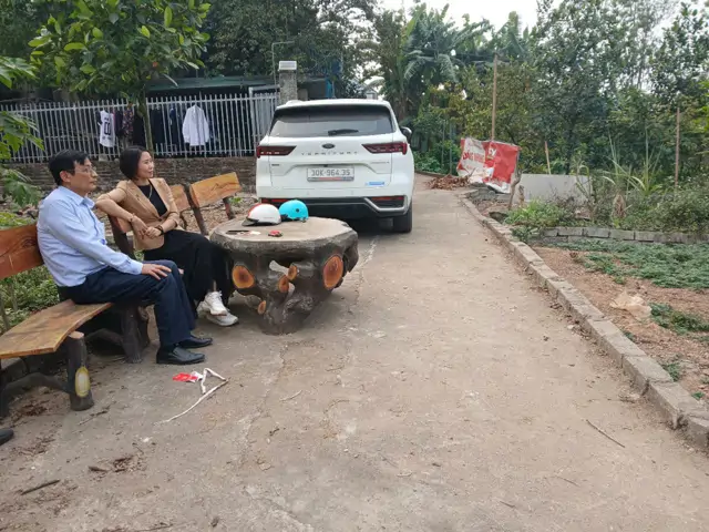 Hiện Tại Em Đang Có Lô Đất Ở Tích Giang Phúc Thọ Diện Tích 47.5M ,Ô Tô Nằm Trong Đất, Gần Đường