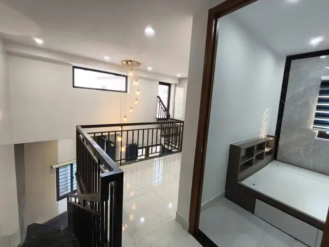 ► Góc K Trưng Nữ Vương, Sân Siêu Rộng, ~50M2, 2 Tầng Mới, 3Pn, Full Nội Thất, 3.9X Tỷ