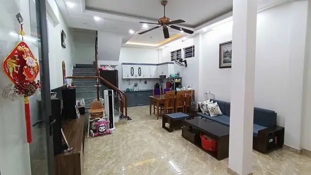 Bán Nhà Phố Đông Khê - 41M 3 Tầng - Sân Cổng Riêng - Giá 3.25 Tỉ