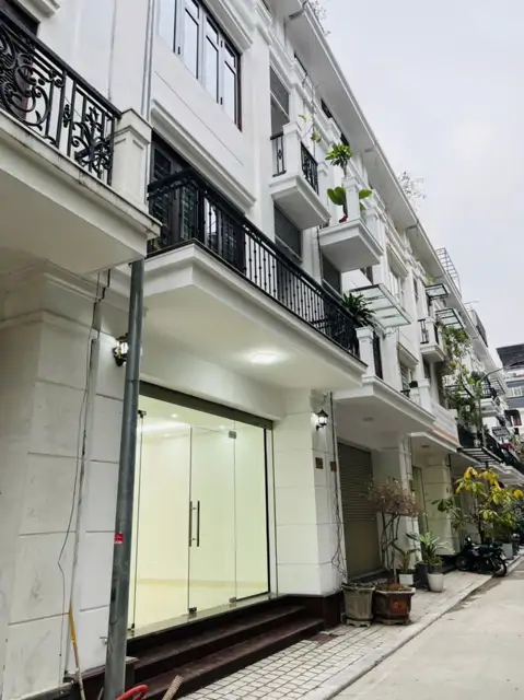 Cho Thuê Nhà Phân Lô Khu 90 Phố Nguyễn Tuân Giá Rẻ Dt: 70M² X 5 Tầng, Thang Máy