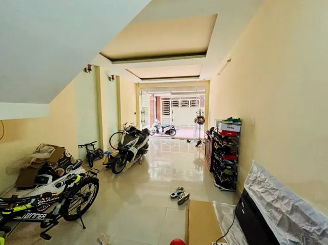Bán Nhà Vĩnh Tiến - 52M 4 Tầng - Ô.tô Vào Nhà