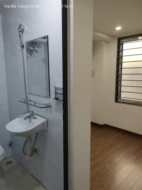 Bán Gấp Giá Rẻ Căn Hộ Khép Kín Mặt Phố Phúc Tân Căn Hộ 20M2, 680 Triệu Hoàn Kiếm