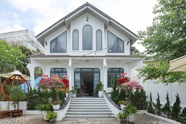 Cho Thuê Villa Đồi Đa Phú Săn Mây Sân Vườn Và Hồ Bơi Cực Chill 50 Triệu/tháng