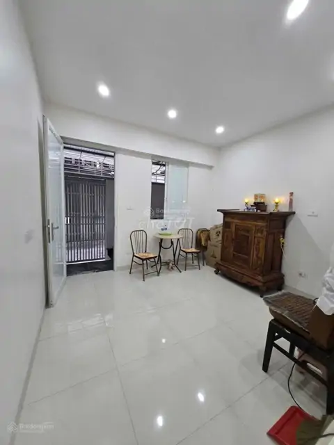 Chính Chủ Cho Thuê Nhà Tầng 1 – Phố Tây Kết, Hai Bà Trưng – Phù Hợp Kinh Doanh, Văn Phòng