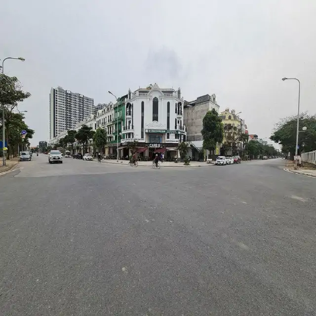 Vơ Nơ, Bán Gấp Nhà 80M2 5 Tầng Trâu Quỳ, Gia Lâm, Trục Chính Kinh Doanh. Lh 0989894845