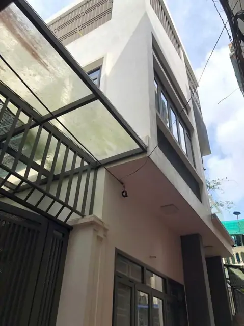 Chính Chủ Cần Bán Nhà Dân Xây 3 Tầng - Khu Quân Nhân A, Phường Cửa Bắc, Tp Nam Định