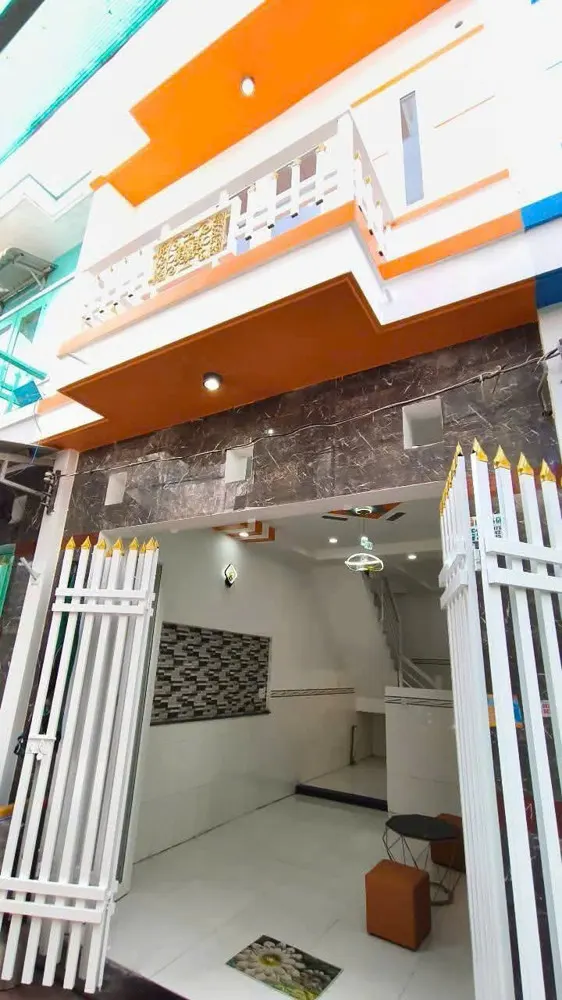 ***Nhà Ở Tân Kim - Cần Giuộc*** Giá : 1 Tỷ 130 Triệu * Diện Tích: Ngang 4M Dài 10M
