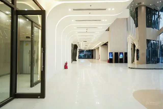 Cho Thuê Văn Phòng Hạng A 136M2 Tại Rox Tower Goldmrk City, Bắc Từ Liêm, Hà Nội