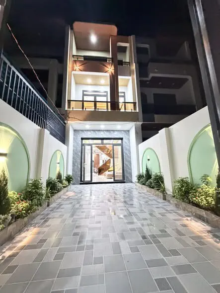 Nhà Hướng Nam View Hồ – Kinh Doanh Tốt – Giá 3 Tỷ 150