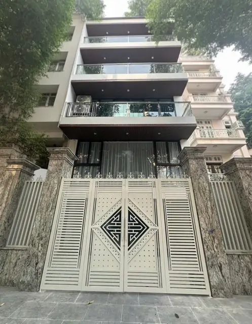 Tôi Cho Thuê Nhà, 94M2- 5T, Hoàng Cầu, La Thành, Đặng Tiến Đông -26 Tr