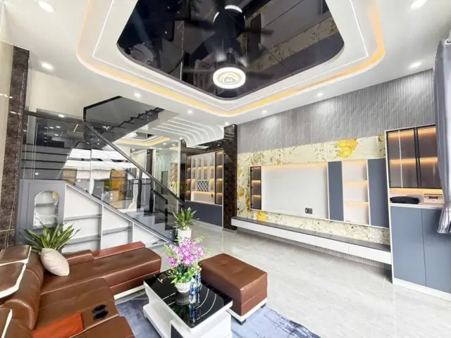 Bán Nhà 4 Tầng Đông Hòa,Shr Thổ Cư,Đường Xe Hơi,Gần Bigc Go Dĩ An