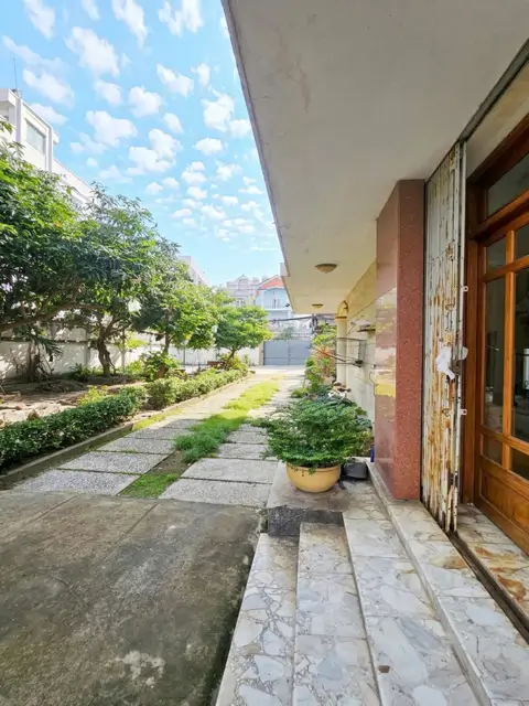 [D2577*] Biệt Thự Lô Góc 586M2 Sân Vườn Đẳng Cấp, Sát Gigamall Phạm Văn Đồng, Giá 8X Tỷ!