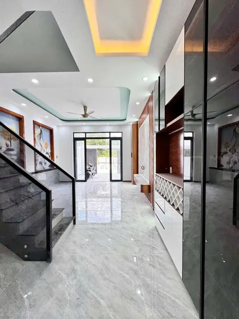 Bán Nhà 2 Tầng P.biên Hòa,Shr Thổ Cư,Đường Nhựa 2 Ô Tô,Gần Trường Chu Văn An