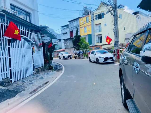 Nhà Mặt Đường Phan Đình Phùng – Phường Xuân Hương – Không Gian Rộng, Kinh Doanh Tốt