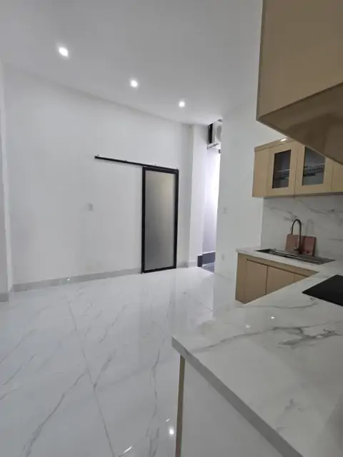 ► Mt Hoàng Diệu 2 Chiều, 77M2, 2 Mặt Thoáng, 3 Tầng Đẹp, 7Pn, Kinh Doanh Cực Ngon, Giảm Sâu 1 Tỷ