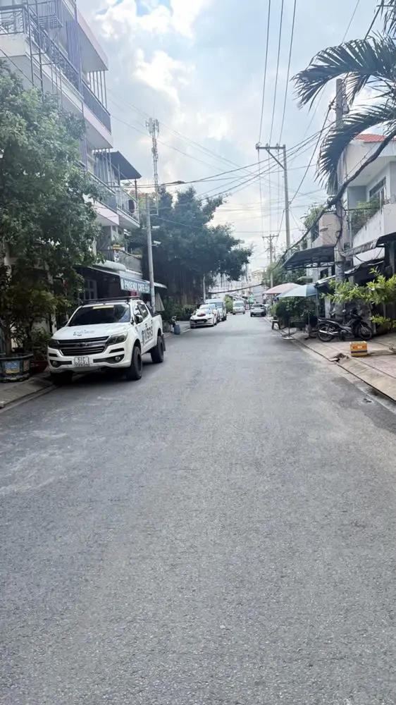 Nhà Đẹp Khu Dân Trí Cao Hẻm Xe Hơi Nguyễn Hữu Tiến Tây Thạnh Tân Phú 3 Tầng Ngang 5M Nhỉnh