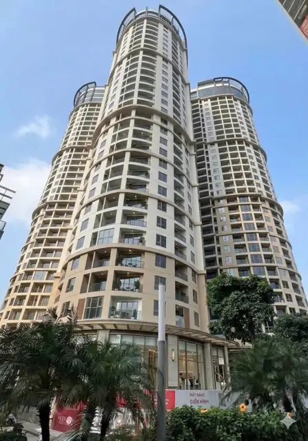 Chính Chủ Bán Căn Hộ 2Pn The Queen 360 Giải Phóng - 76M2 - Full Tiện Ích - Giá Tốt Chỉ 7 Tỷ
