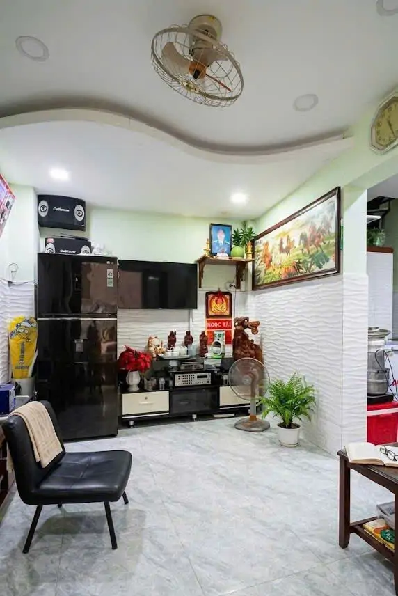 Bán Nhà Trường Sơn, Quận 10, 4 Tầng, 4.5 X 4M, Giá 3.6 Tỷ
