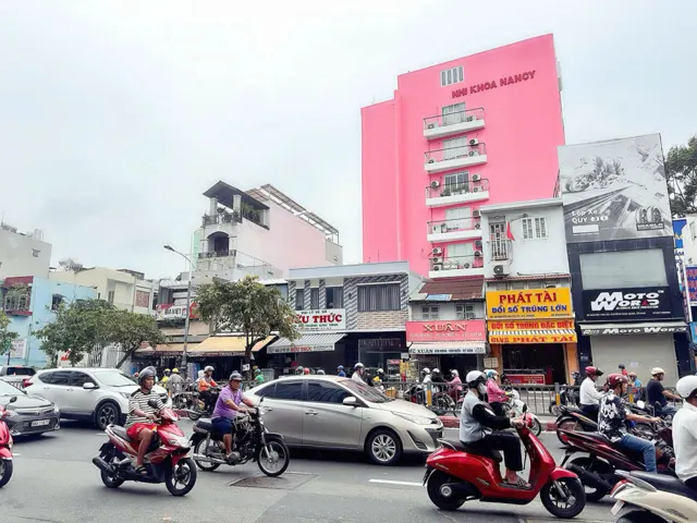 Chính Chủ 1 Đời Xưa - Bán Nhà Mặt Tiền Kd 40M Đ. Nguyễn Văn Cừ Ngay Góc Ngã 4 Trần Hưng Đạo, Quận 1