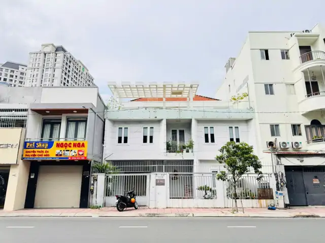 Quận Phú Nhuận: Hiếm Ngang Lớn 12,4M*15,5M- Bán Nhà 3 Tầng Mặt Tiền Kinh Doanh Đào Duy Anh, P.đức