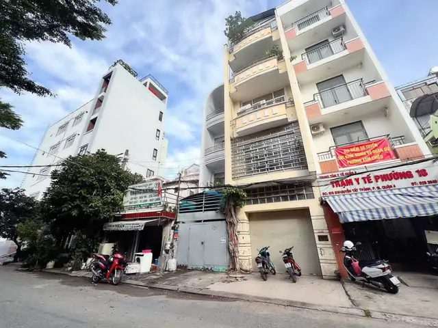 Hiếm - Bán Nhà Mặt Tiền Đ.nguyễn Tất Thành, Quận 4 - Dt 4M*20m - Hdt 30Tr/th - Tiềm Năng Tương Lai