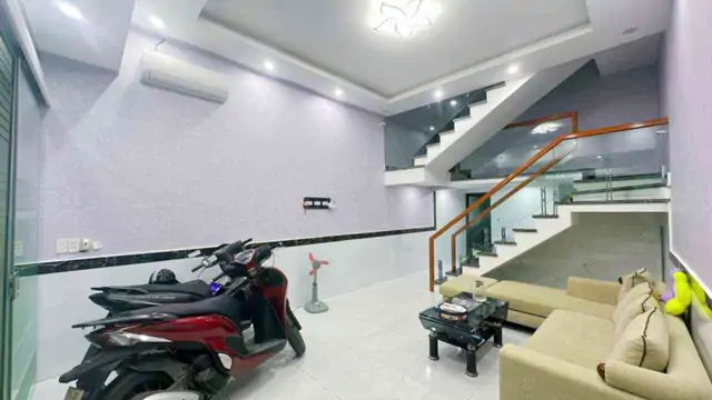 Hàng Hiếm Nguyễn Công Trứ - Hồ Sen - Nhà Độc Lập