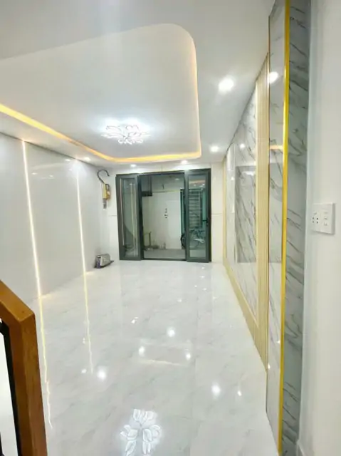 Nhà Hẻm 125 Nguyễn Thị Tần P.chánh Hưng (P1q8)