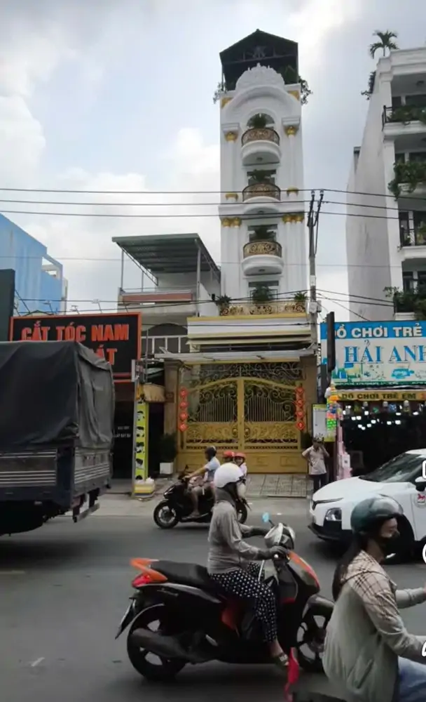 Cho Thuê Tòa Nhà 8 Tầng Mặt Tiền Nguyễn Ảnh Thủ – Quận 12