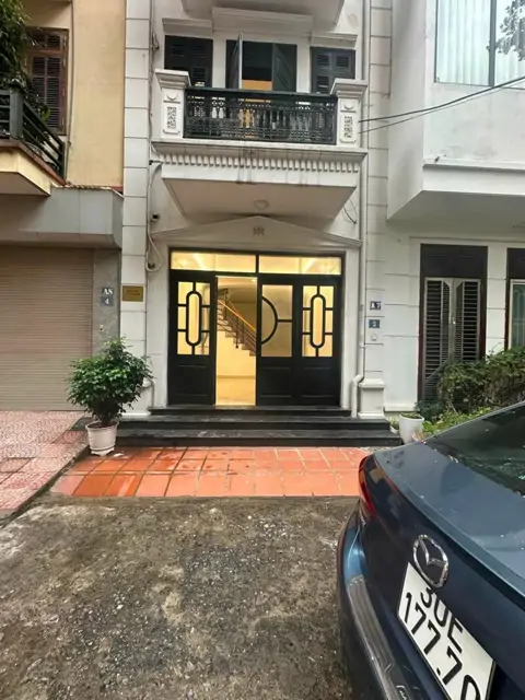 Cho Thuê Nhà Ngõ Hoàng Quốc Việt – Cầu Giấy 50M² × 5 Tầng 7 Phòng 23 Triệu/tháng