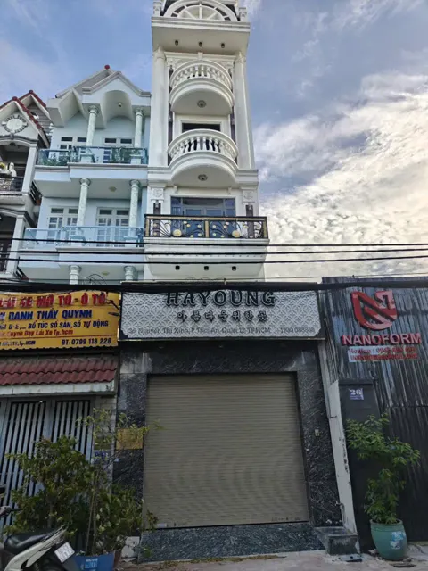 Chủ Ngộp Giảm 3,3 Tỷ! Nhà Mặt Tiền Có Thang Máy Chỉ Còn 8,2 Tỷ Thới An 21, Q12