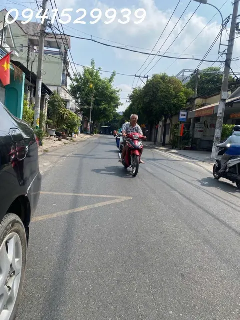 Sâp Giá 10Ty300 -Nhá 1 Trệt 2 Lầu 4Pn ,Ngang 4 Dài 16 ,Ô Tô Đậu Trong Nhà ; Mặt Tiền 8M , Tam Phú