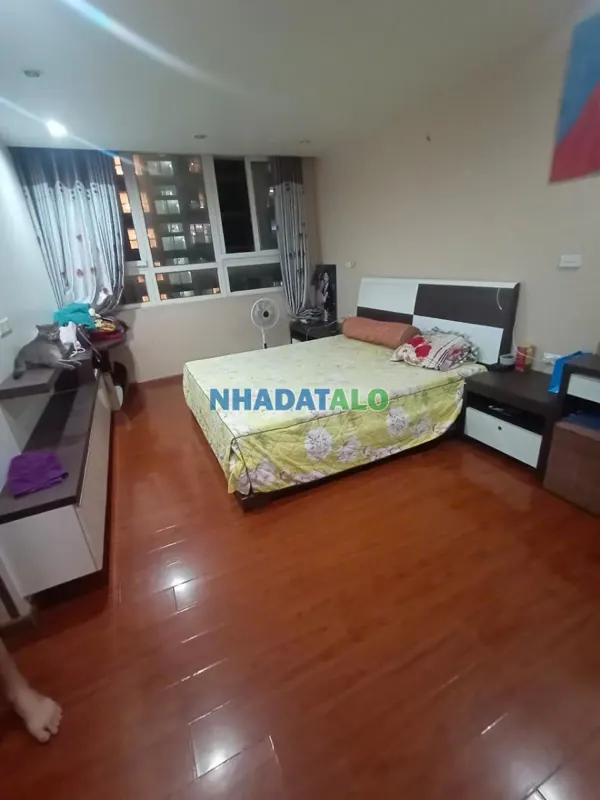Căn Hộ Nhà F4 Đơn Nguyên 1 (112 Trung Kính) 82M 2Pn 2Wc: 6