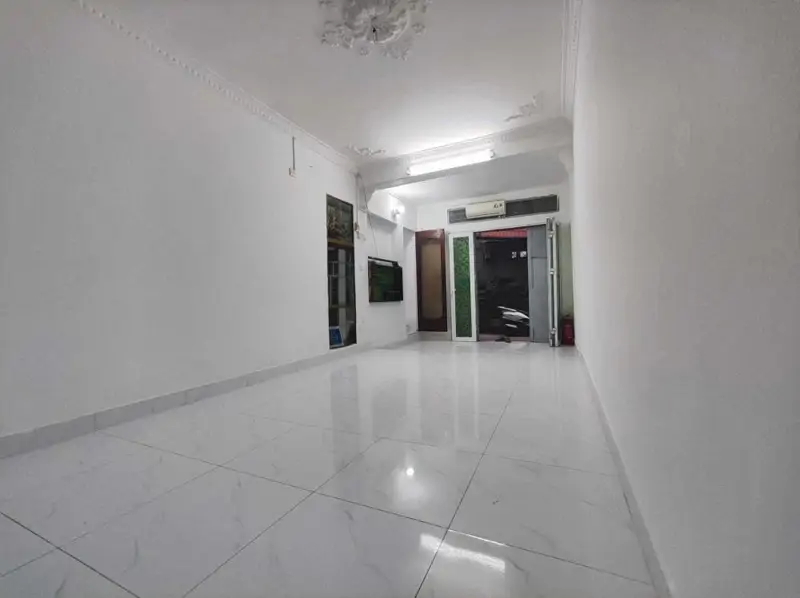 Cho Thuê Căn Hộ Tập Thể Thành Công Ba Đình - Ô Tô Đỗ Cửa, Giá Tốt - ảnh 1