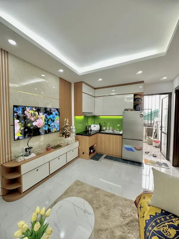 Căn hộ Mini 2PN View Hồ Đẹp, Giá Rẻ Tại Chùa Láng - Tặng Nội Thất