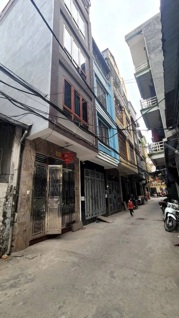 Đa Sỹ Hà Đông: Nhà 3 Tầng, 46m2, Giá 4.8 Tỷ - Vị Trí Đắc Địa