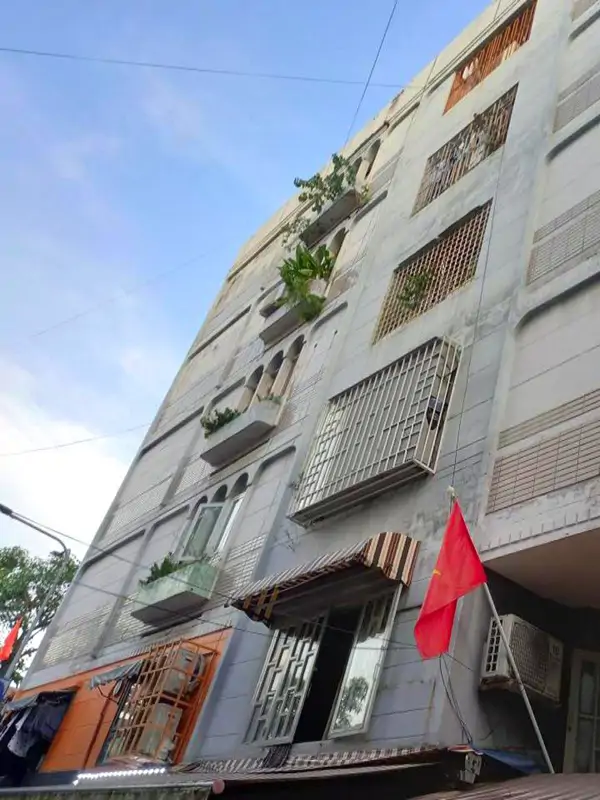 Nhà phố 3 tầng Tân Vĩnh, Quận 4 - 96m2, 5.5 tỷ (TL) - Vị trí đắc địa