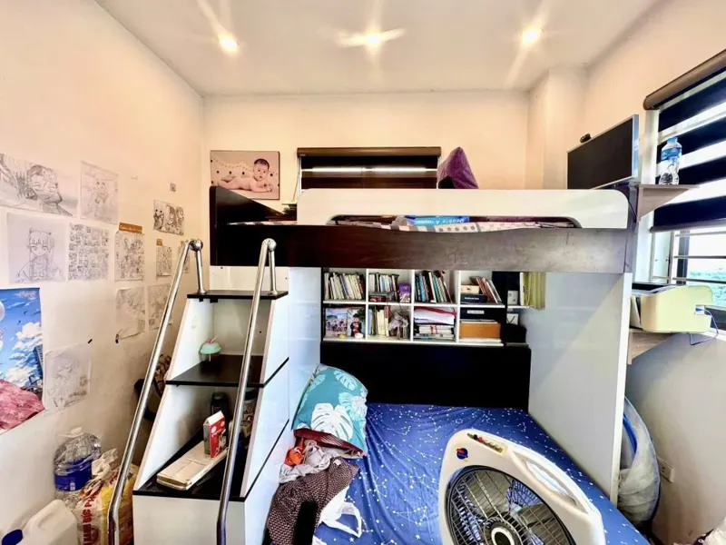 Bán Chung Cư B11C Nam Trung Yên 60m2 - 2PN - Giá 4 Tỷ - Vị Trí Đắc Địa
