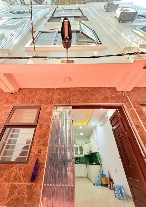 Nhà 6 tỷ - 209 Đội Cấn: Ngõ Rộng, Thoáng, Mặt Tiền Đẹp