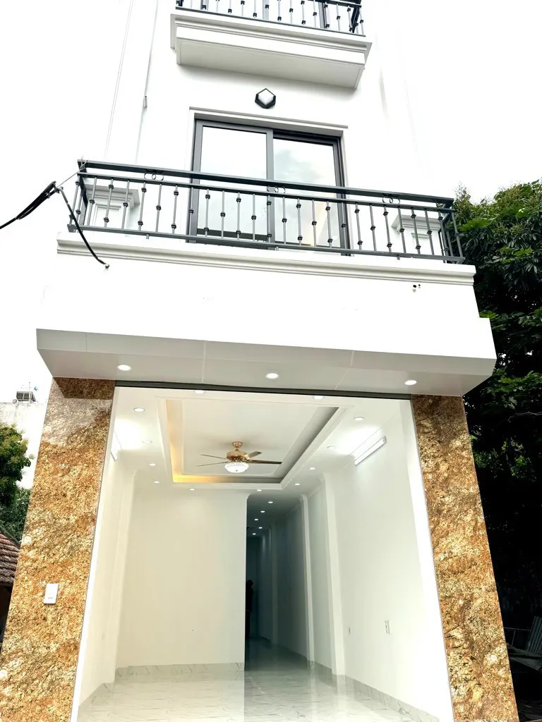 Nhà 5 Tầng, Thang Máy, Nội Thất Cơ Bản - Giá Chỉ 9.5 Tỷ Tại Khu TĐC Thanh Am