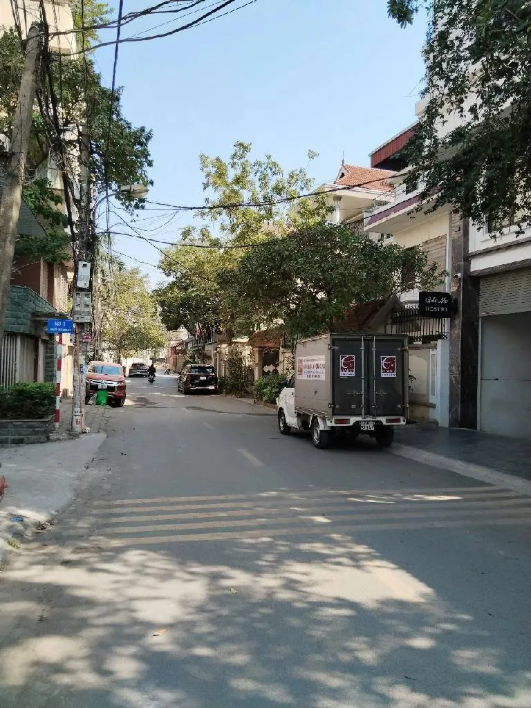 Bán đất Việt Hưng Long Biên 65m² - Mặt tiền 4m - Giá 10 tỷ - Vị trí đẹp