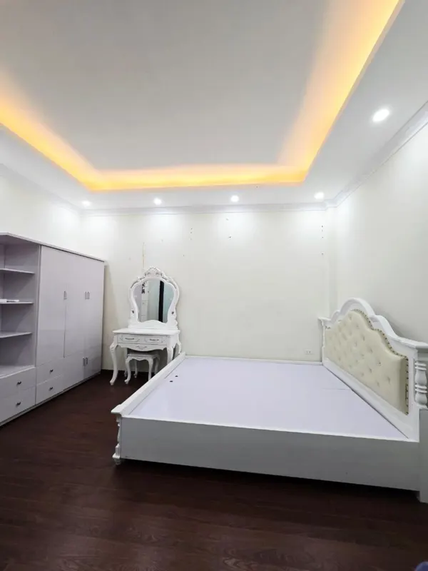 Bán nhà Đông La, Hà Nội - 49m2, 3.7 tỷ - Vị trí đẹp, giao thông thuận tiện