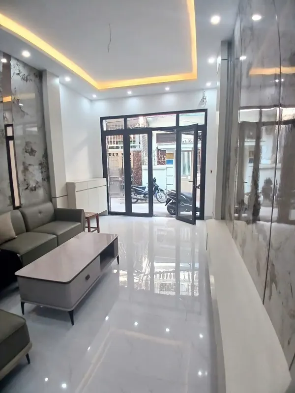 Nhà Mới 45m2, Oto Đỗ, Trung Tâm Văn Quán Hà Đông - Giá 8 Tỷ 9
